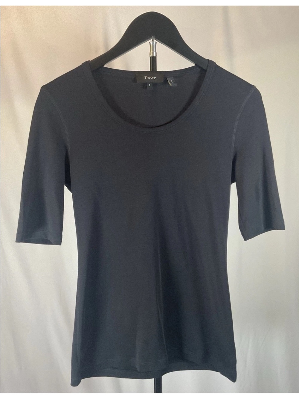 Theory Black Short Sleeve Crewneck Tee